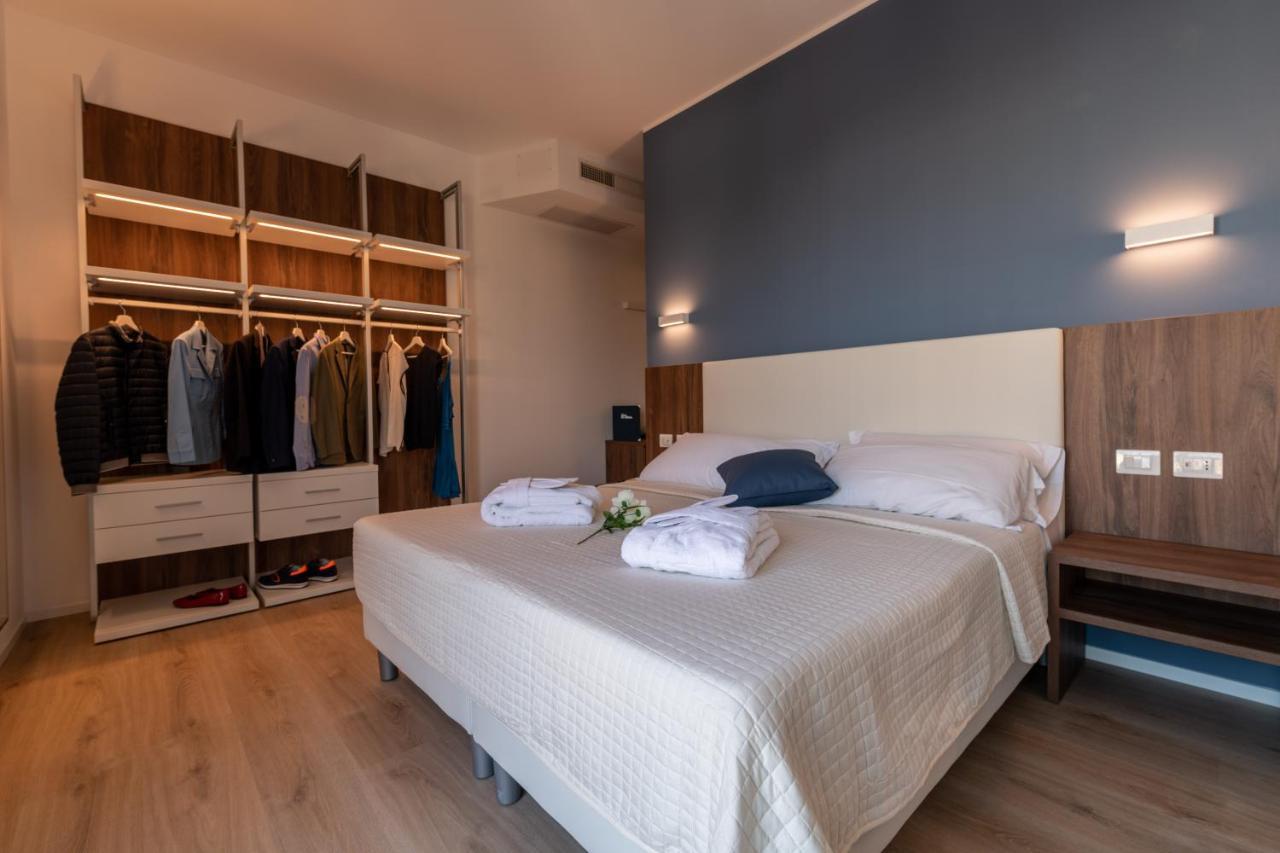 לידו די ג'סולו Hotel Mondial מראה חיצוני תמונה
