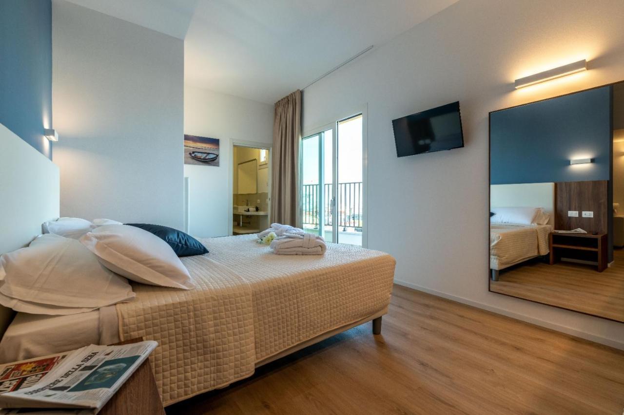 לידו די ג'סולו Hotel Mondial מראה חיצוני תמונה